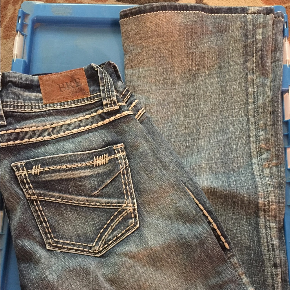NWOT size 26R BKE Jeans